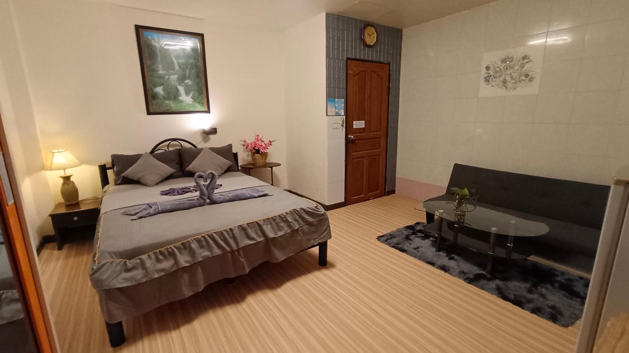 Kata Lina Guesthouse Экстерьер фото